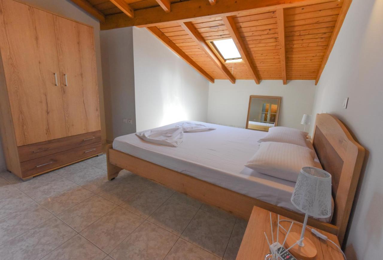 Deja Blue Maisonette Коккари Экстерьер фото