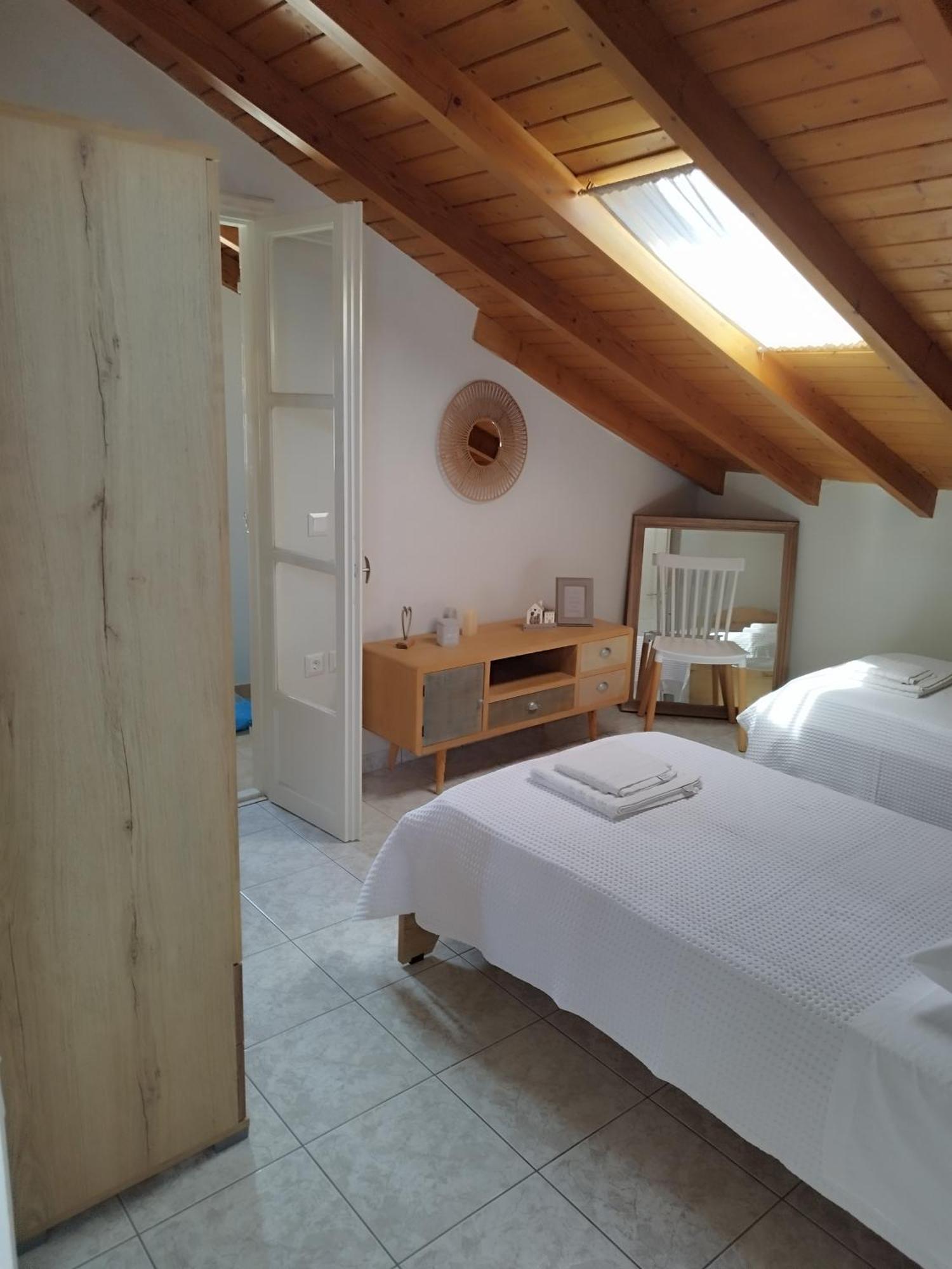 Deja Blue Maisonette Коккари Экстерьер фото